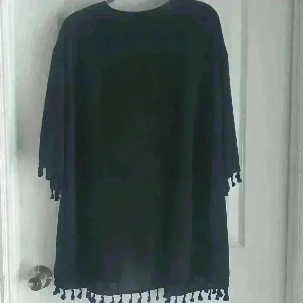 Black sheer cover up by Shein Sz med. - Picture 3 of 3